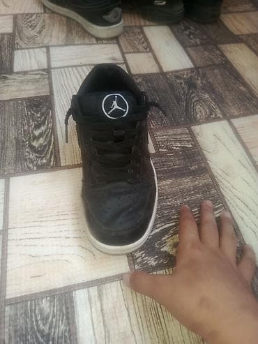 беговые кроссовки мужские: Мужские кроссовки, 39, Air Jordan, Б/у, цвет - Черный — 5