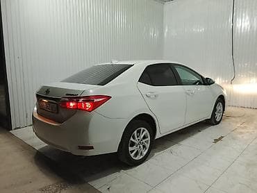 eclipse cross: Toyota Corolla: 2017 г., 1.6 л, Автомат, Бензин, Седан — 3