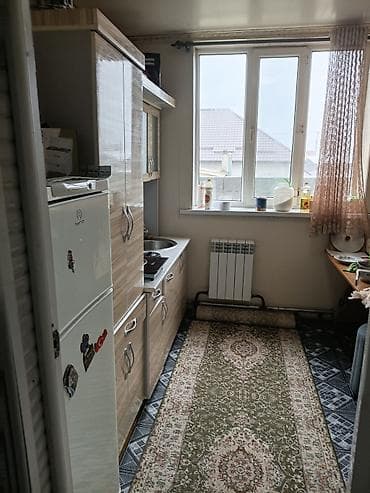 Үйлөр: Дом с двором и навесом - Отдельно стоящий дом с высоким навесом над — 9