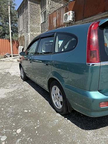 mini v: Honda Stream: 2001 г., 1.7 л, Механика, Бензин, Минивэн — 2