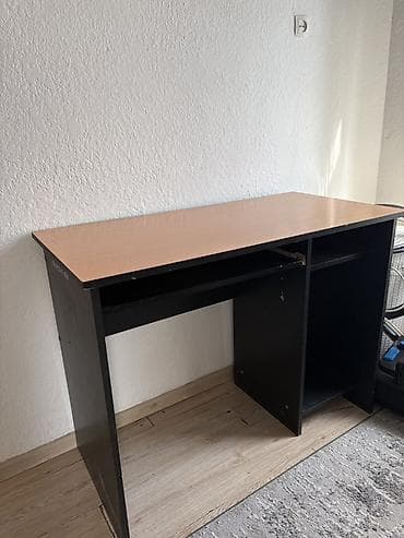 комп столы: Компьютерный стол, С полками — 1