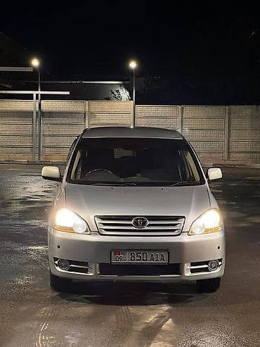 дверь марк 2: Toyota Ipsum: 2002 г., 2.4 л, Автомат, Бензин, Минивэн — 1