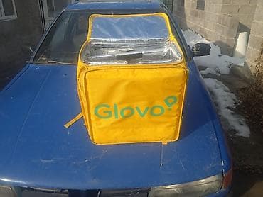 дрон профессиональный: Желтый рюкзак для доставки Glovo, предназначенный для курьеров. Рюкзак — 2