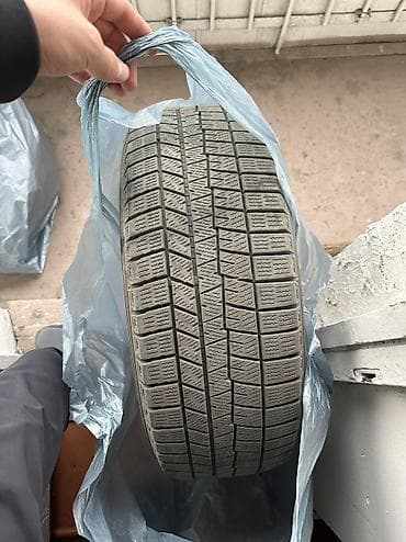 Шины 215 / 60 / R 16, Зима, Новый, Пара, DUNLOP