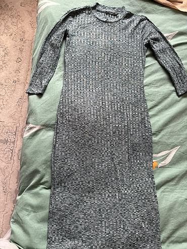 шарф хомут: Состояние (новое/1-2 раза надевала)
размер 42 бренд INCITI — 3