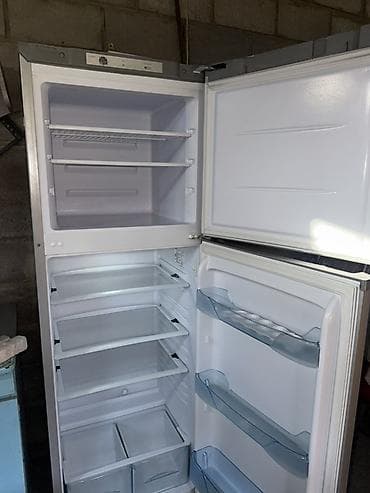 original store: Холодильник Biryusa, Б/у, Двухкамерный, De frost (капельный) — 1