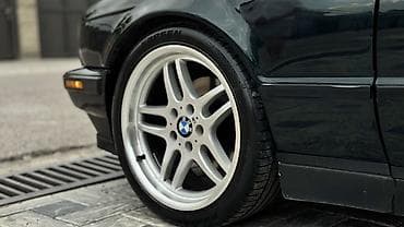 бампер ниссан марч: BMW 5 series: 1993 г., 4.4 л, Механика, Бензин, Седан — 6