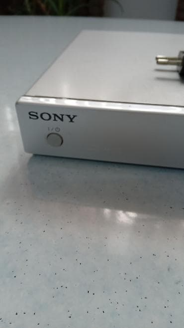 pc card: CD/DVD-плеер Sony DVP-LS755P - Компактный тонкий корпус, фронтальная — 2