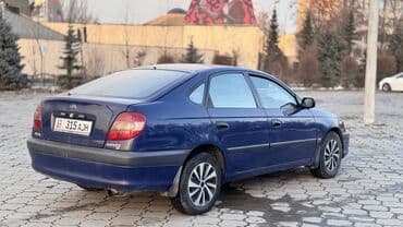 Продажа авто: Toyota Avensis: 2002 г., 1.8 л, Механика, Бензин, Лимузин — 4