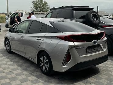 crown 2018: Toyota Prius: 2018 г., 0.1 л, Автомат, Гибрид — 6
