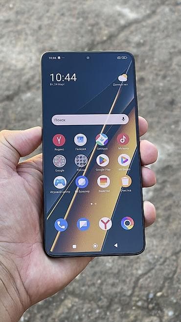 камера виде: Poco X6 Pro 5G, Б/у, 256 ГБ, цвет - Черный, 1 SIM, 2 SIM — 3