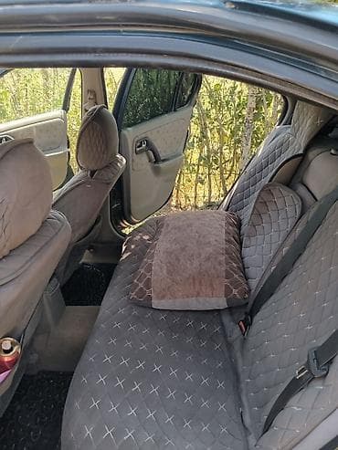 step 2: Nissan Primera: 1999 г., Механика, Бензин, Седан — 4