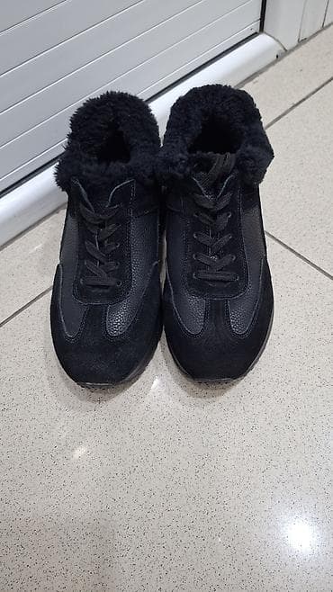 зимный крос: Зимние кроссовки/ботинки, черные б/у - Теплая модель с высоким мягким — 1