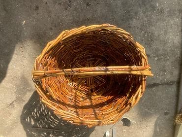 Свечи и подсвечники: Продам ивовую корзину больше размера, объем 20 литров. 1000 сомов — 1