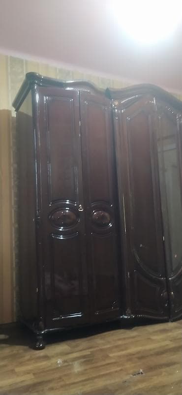 полки для товара: Шкаф-гардероб классический, массивный, модульный, из темного — 4