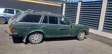 cls 63 banan: Mercedes-Benz 220: 1982 г., 2.3 л, Механика, Бензин, Универсал — 2
