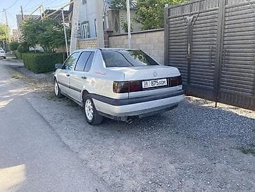 алмашу: Volkswagen Vento: 1993 г., 1.8 л, Механика, Бензин, Седан — 8
