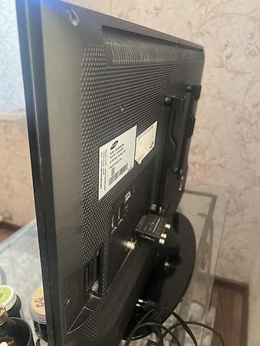 microlab solo 2: Телевизор Samsung с диагональю примерно 32" (80 см). Классический — 4
