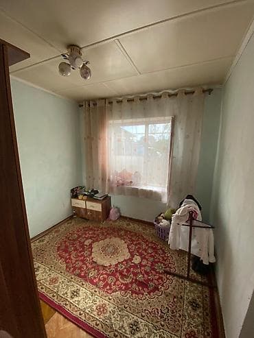 поодаю дом кызыл аскер бишкеке: 💎СРОЧНО ПРОДАЕТСЯ ДОМ 🏢Комнат: 4 📍Район: Ленинский район 🏘️Микрорайон — 5