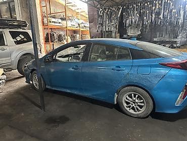 prius: Toyota Prius: 2019 г., 1.8 л, Вариатор, Электромобиль, Хэтчбэк — 3