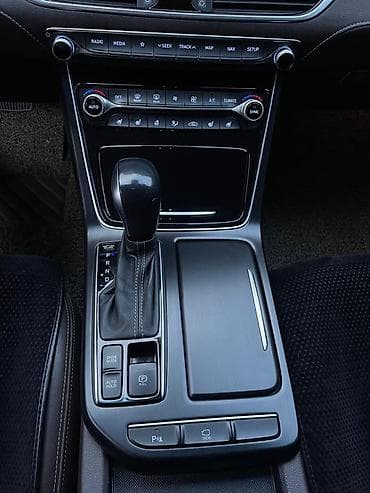 genesis 80: Hyundai Grandeur: 2018 г., Автомат, Бензин, Седан — 10