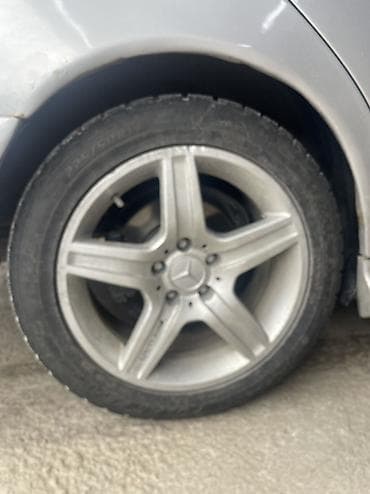 Диски: Литые Диски R 17 AMG, Комплект, отверстий - 5 — 1
