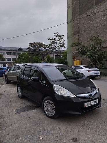 geely automobile: Honda Fit: 2013 г., Автомат, Бензин, Хэтчбэк — 3
