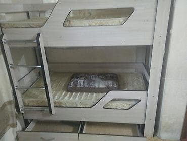 put up: Продаю двух ярусную кровать.Без матрасов!!.выдерживает 100кг.В — 3