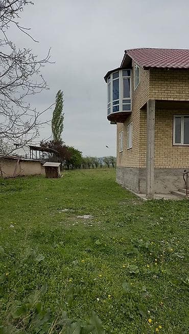 вагончик дом на колёсах: Продается жилой дом с большим земельным участком. - Кирпичный — 4