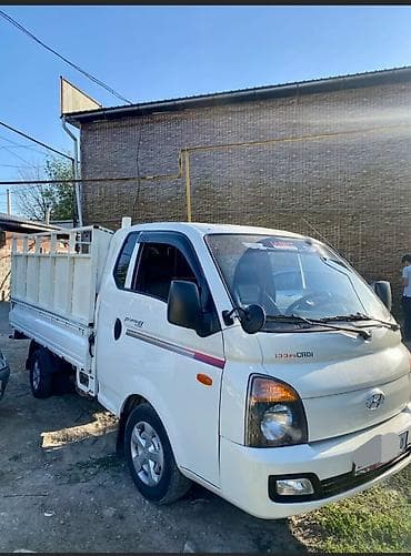 Заказать Хендай портер, Вывоз бытового мусора, C грузчиком