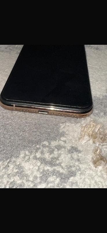 чехол на айфон 11: IPhone 11 Pro, Новый, 256 ГБ, Золотой, Чехол, Защитное стекло, 79 % — 4