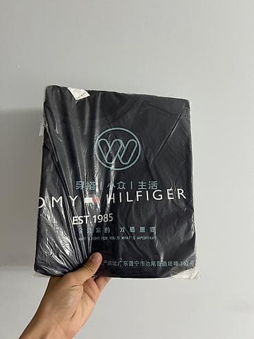 ккм цена: Футболки «Tmomy Hilfiger» размеры 3. Осталось 6 штук. Цена: 200 сом за — 2