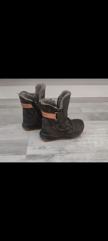 мурские туфли: Продаю детский зимнии кожаные сапоги б/у в отличном состоянии — 1