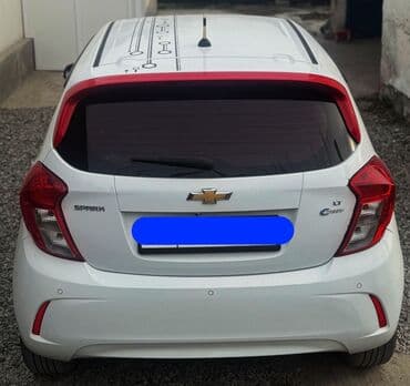 купить шевроле в бишкеке: Chevrolet Spark: 2016 г., 0.1 л, Автомат, Бензиновая — 2