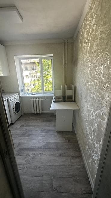 помощник в магазин: 3 комнаты, 54 м², 104 серия, 3 этаж, Евроремонт — 5