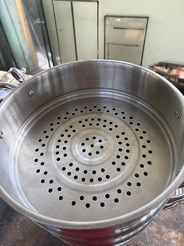 Кухонные принадлежности: Казан чугунный и все остальные кащаны по 500сом каждый катрбля одна — 10