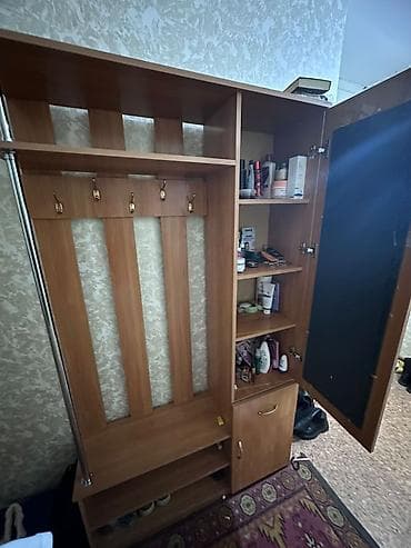 small table: Шкаф для прихожей б/у состояние хорошее 4 000 сом Диван угловой б/у 3 — 9