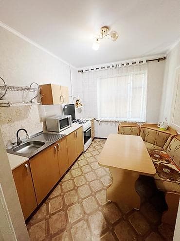 сухомлинова 28: 3 комнаты, 62 м², 1 этаж, Косметический ремонт — 2