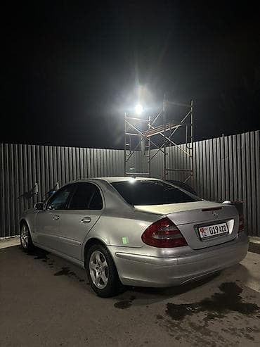 Продажа авто: Mercedes-Benz E-Class: 2004 г., Автомат, Бензин, Седан — 4