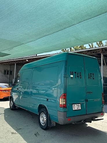 диван спринтер: Mercedes-Benz Sprinter, 2.2 CDI, средняя база, грузовой фургон — 5