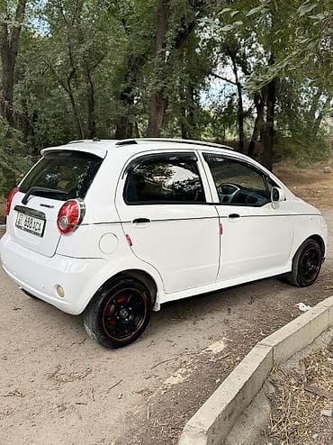 Chevrolet Spark: 2005 г., 0.8 л, Автомат, Бензин, Седан — 2