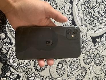 IPhone 11, Б/у, 128 ГБ, Черный, Защитное стекло, Чехол, 76 %