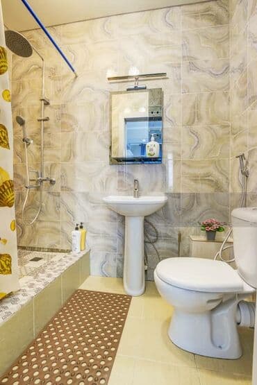 квартиру в бишкеке недорого без посредников: 4 комнаты, Бронь, Интернет, Wi-Fi, Круглосуточное заселение — 8