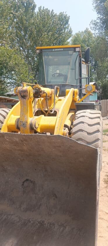 самая дорогая машина в кыргызстане 2023: Погрузчик фронтальный 3 куб нахаду рабочим состояние — 2