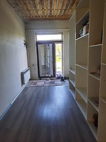 фучика 18 а: Совхоз Ала-Тоо, 10 соток, 50 метров от трассы, ходит городской — 8