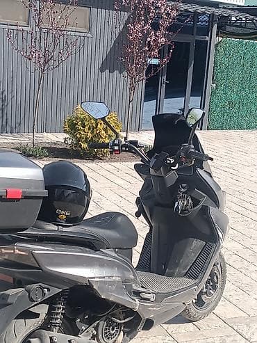 принц скутор: Скутер-макси, серый металлик Характеристики и оснащение: - Кузов — 4