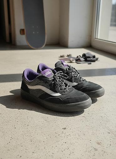 Мужские кроссовки, 41, Vans, Б/у, цвет - Черный, Самовывоз