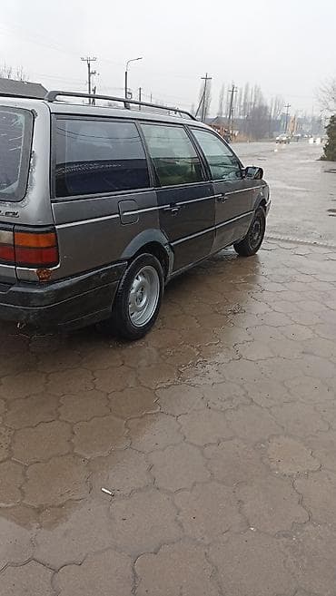 Volkswagen: Volkswagen Passat Variant: 1992 г., 1.8 л, Механика, Бензин, Универсал — 2