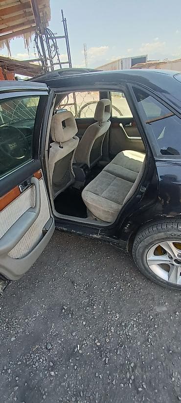 Транспорт: Audi 100: 1991 г., 2.8 л, Механика, Бензин, Седан — 6