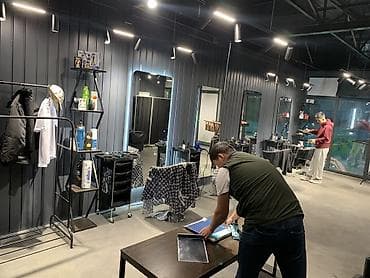 парихмахерский: Парикмахерские рабочие места в современном стиле loft Нужен мастер — 5